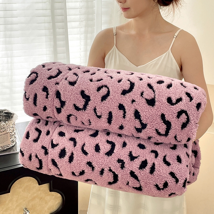 91家纺网 家纺一手货源 找家纺 （总）楼兰公主毛毯专供 2025爆款阳离子豹纹双层单层羊羔绒跨境绒毯