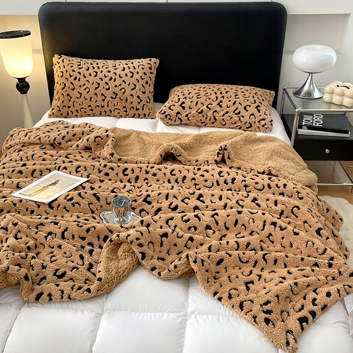 91家纺网 家纺一手货源 找家纺 楼兰公主毛毯专供 2025爆款阳离子豹纹双层单层羊羔绒跨境绒毯 豹纹-卡其