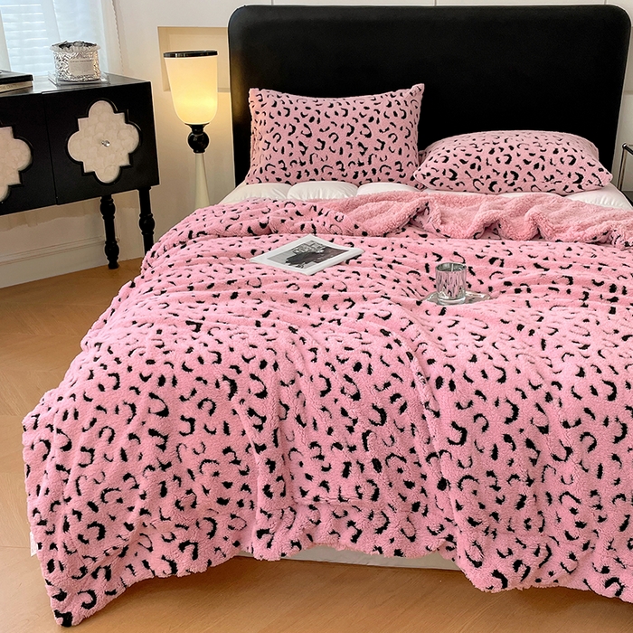 91家纺网 家纺一手货源 找家纺 （总）楼兰公主毛毯专供 2025爆款阳离子豹纹双层单层羊羔绒跨境绒毯