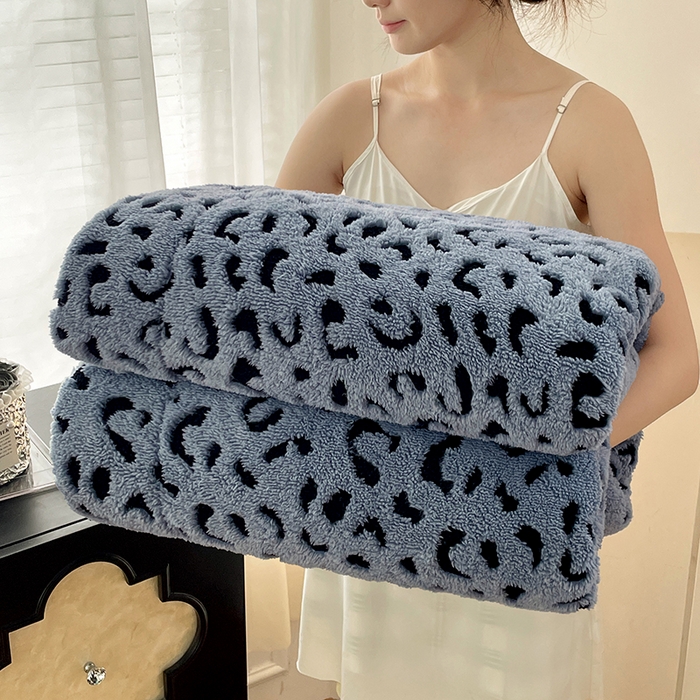 楼兰公主毛毯专供 2025爆款阳离子豹纹双层单层羊羔绒跨境绒毯 豹纹-深蓝