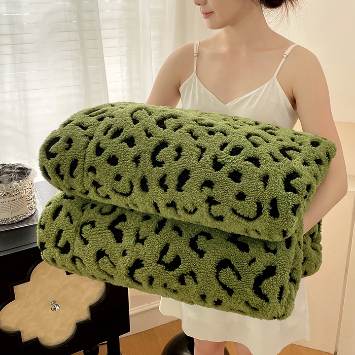 楼兰公主毛毯专供 2025爆款阳离子豹纹双层单层羊羔绒跨境绒毯 豹纹-深绿