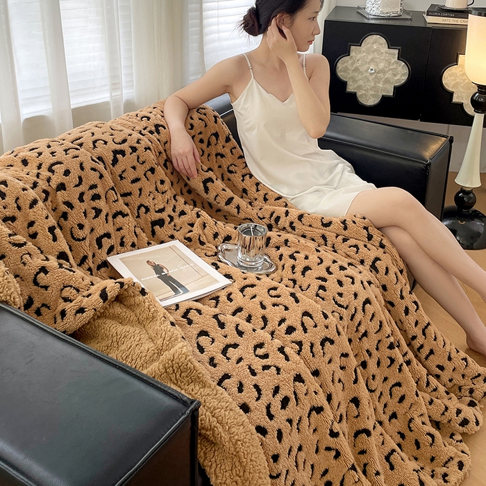 91家纺网 家纺一手货源 找家纺 楼兰公主毛毯专供 2025爆款阳离子豹纹双层单层羊羔绒跨境绒毯 豹纹-卡其