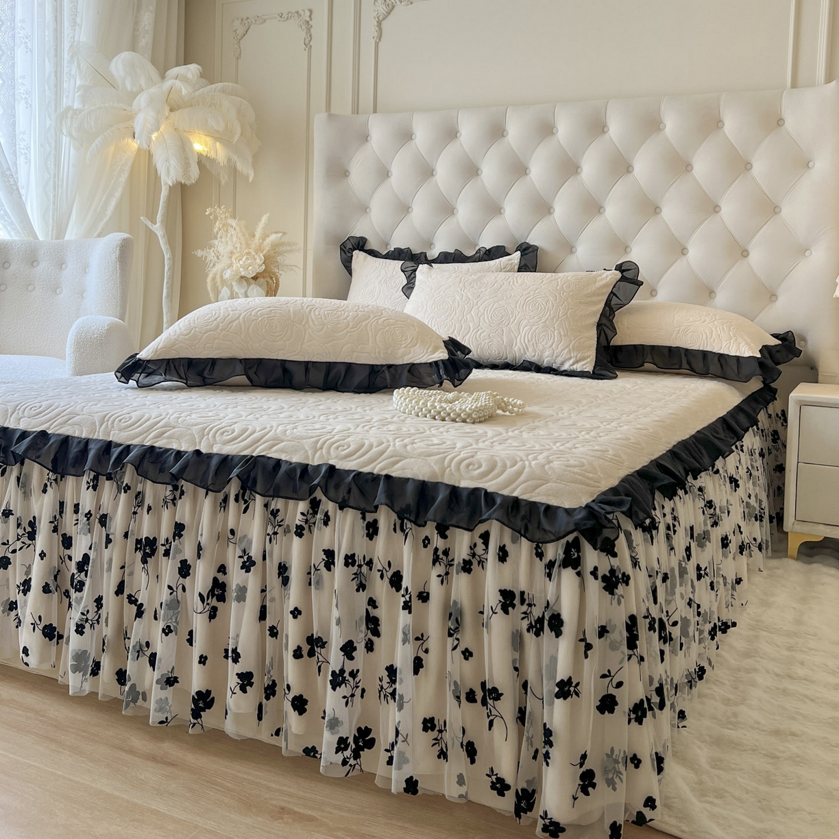 91家纺网 家纺一手货源 找家纺 恋尚 2025新款牛奶绒可妮露系列单品床裙三件套（控价150起） 可妮露-奶油白