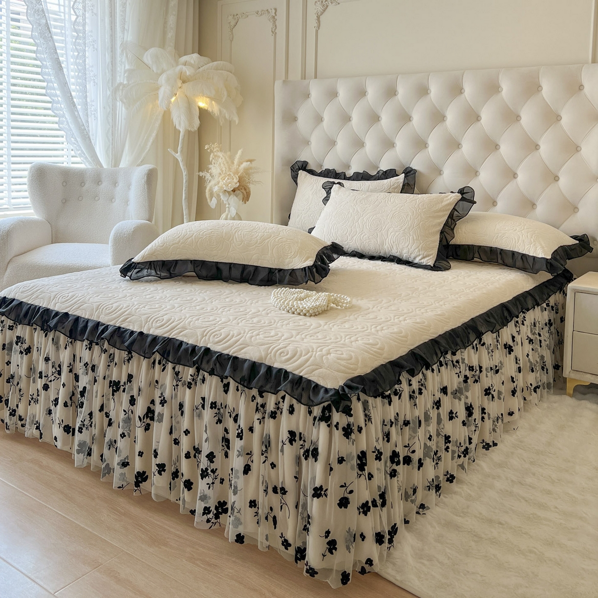 91家纺网 家纺一手货源 找家纺 恋尚 2025新款牛奶绒可妮露系列单品床裙三件套（控价150起） 可妮露-奶油白