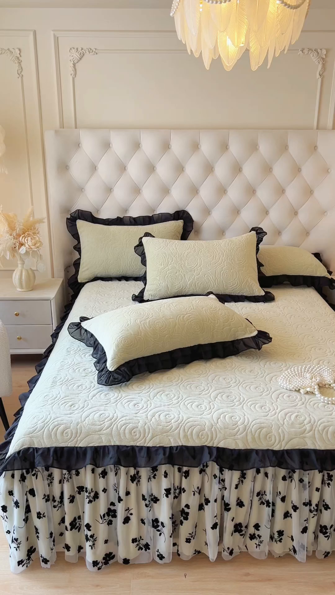 91家纺网 家纺一手货源 找家纺 恋尚 2025新款牛奶绒可妮露系列单品床裙三件套（控价150起） 可妮露-香草绿