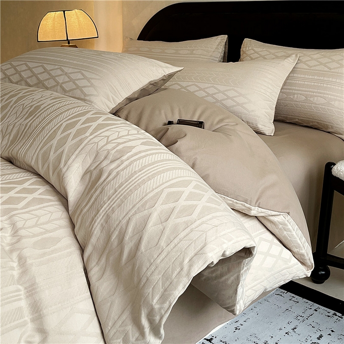 91家纺网 家纺一手货源 找家纺 （总）琪格格纺织 2025新款60s全棉纯棉轻奢高级感立体浮雕提花加厚磨毛四件套