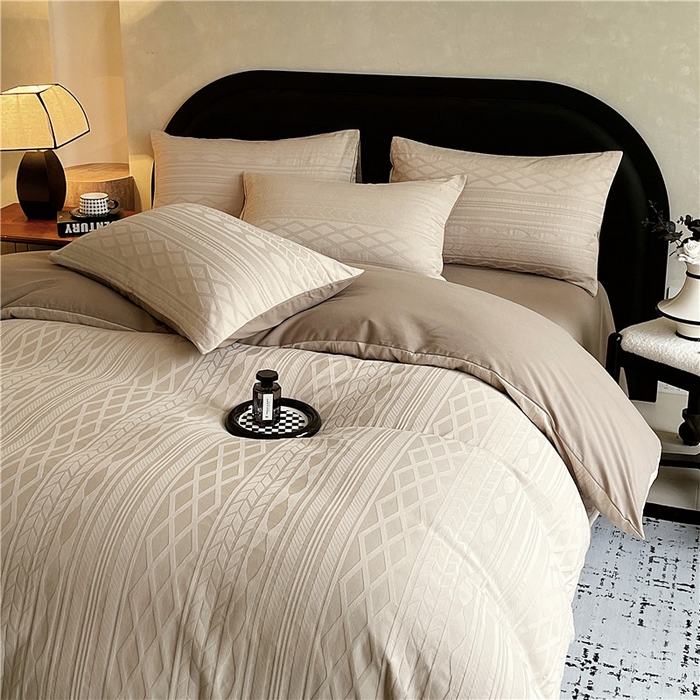 91家纺网 家纺一手货源 找家纺 （总）琪格格纺织 2025新款60s全棉纯棉轻奢高级感立体浮雕提花加厚磨毛四件套