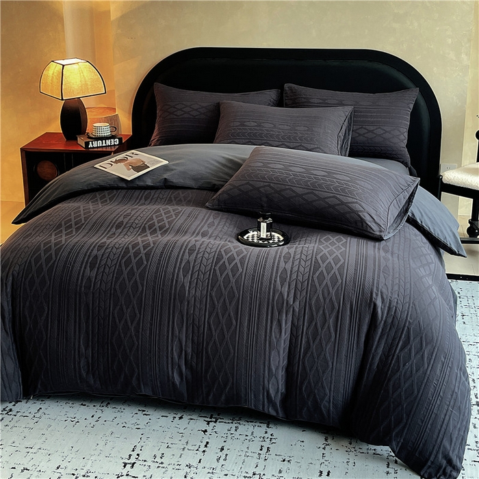 91家纺网 家纺一手货源 找家纺 琪格格纺织 2025新款60s全棉纯棉轻奢高级感立体浮雕提花加厚磨毛四件套 圣托里尼-墨黑