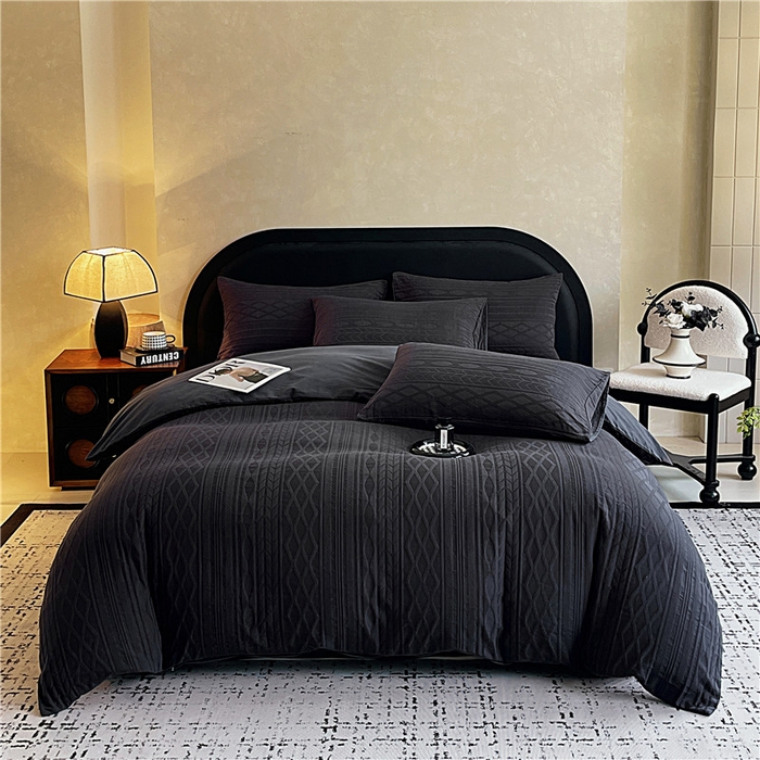 91家纺网 家纺一手货源 找家纺 琪格格纺织 2025新款60s全棉纯棉轻奢高级感立体浮雕提花加厚磨毛四件套 圣托里尼-墨黑