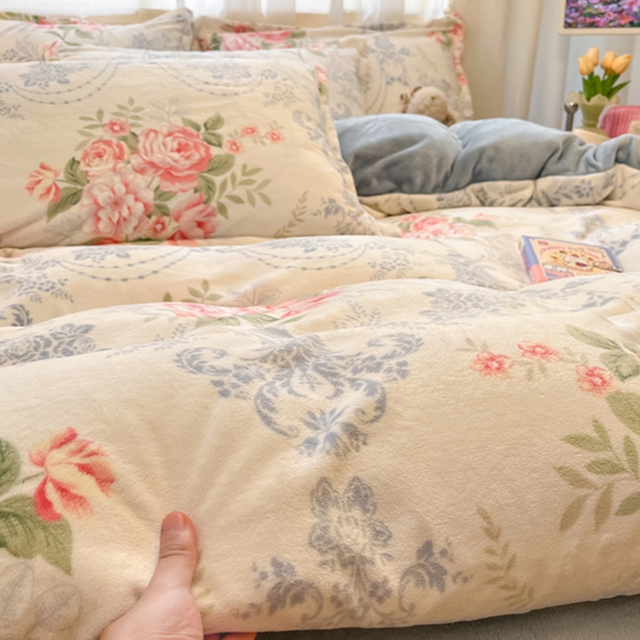 91家纺网 家纺一手货源 找家纺 慕尚家纺 2025新款田园花卉类印花牛奶绒高克重单被套 画意