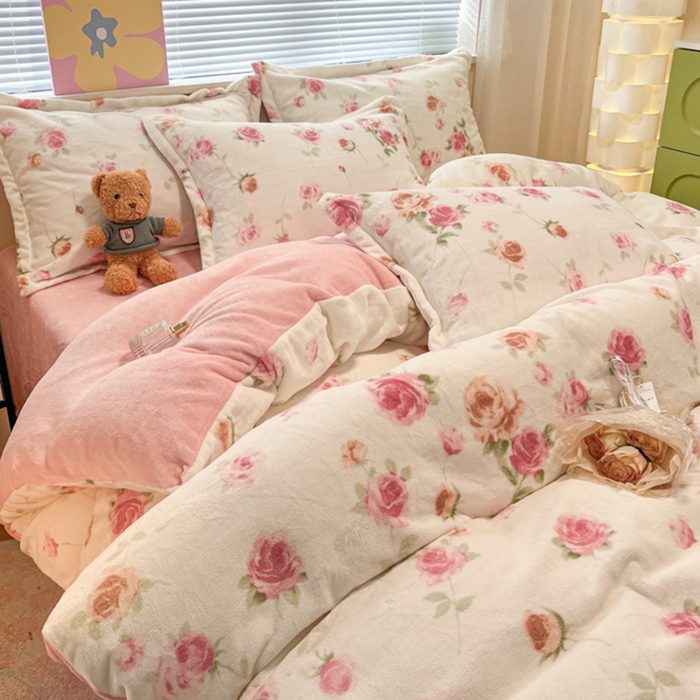 91家纺网 家纺一手货源 找家纺 慕尚家纺 2025新款田园花卉类印花牛奶绒高克重单被套 甜美冬日