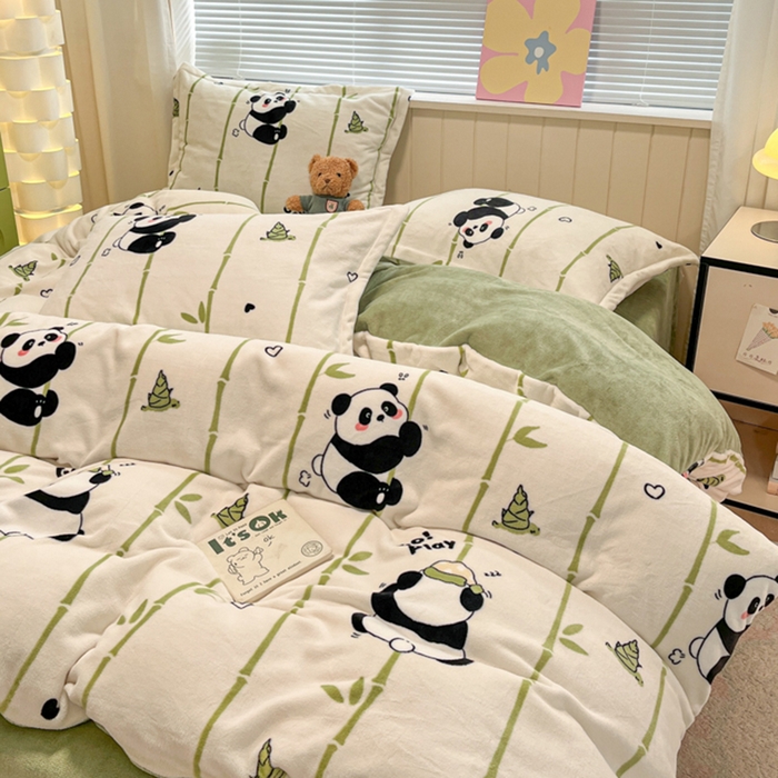 91家纺网 家纺一手货源 找家纺 慕尚家纺 2025新款田园花卉类印花牛奶绒高克重单被套 快乐熊猫