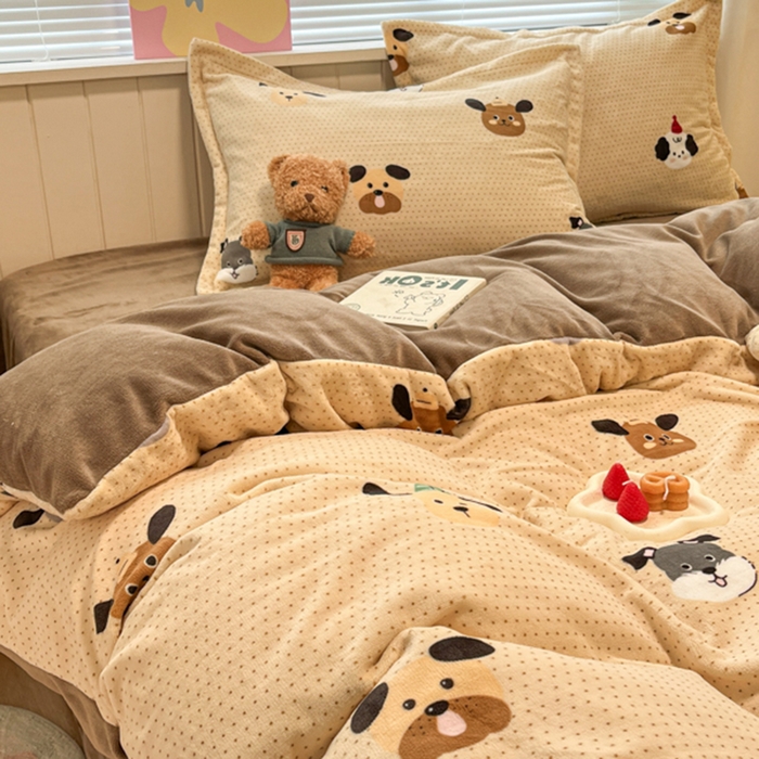 91家纺网 家纺一手货源 找家纺 慕尚家纺 2025新款田园花卉类印花牛奶绒高克重单被套 开心狗