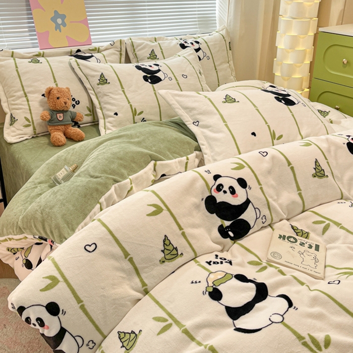 91家纺网 家纺一手货源 找家纺 慕尚家纺 2025新款田园花卉类印花牛奶绒高克重单被套 快乐熊猫