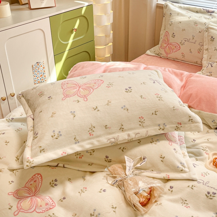 91家纺网 家纺一手货源 找家纺 慕尚家纺 2025新款田园花卉类印花牛奶绒高克重单被套 蝴蝶花