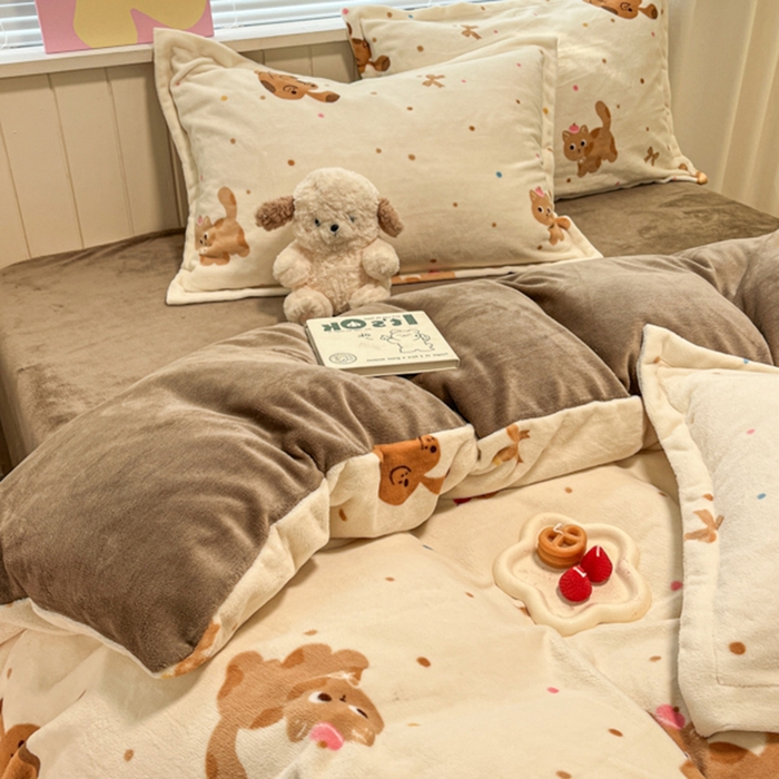 91家纺网 家纺一手货源 找家纺 慕尚家纺 2025新款田园花卉类印花牛奶绒高克重单被套 奇妙猫