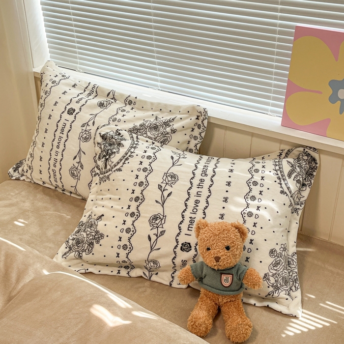 91家纺网 家纺一手货源 找家纺 慕尚家纺 2025新款田园花卉类印花牛奶绒高克重单被套 摩登花园