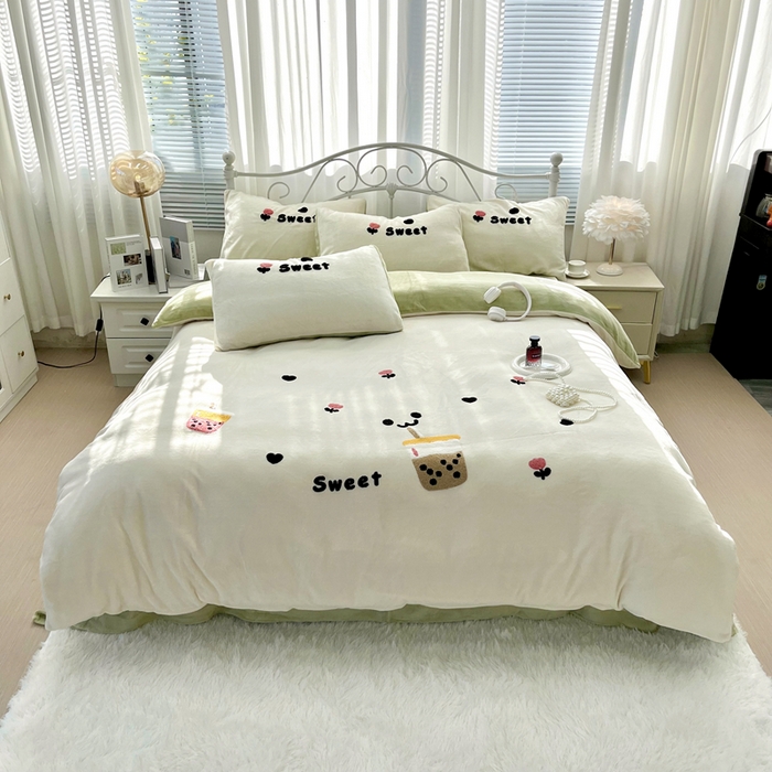 鑫利来家纺 2025新款牛奶绒毛巾绣四件套 奶茶-白绿