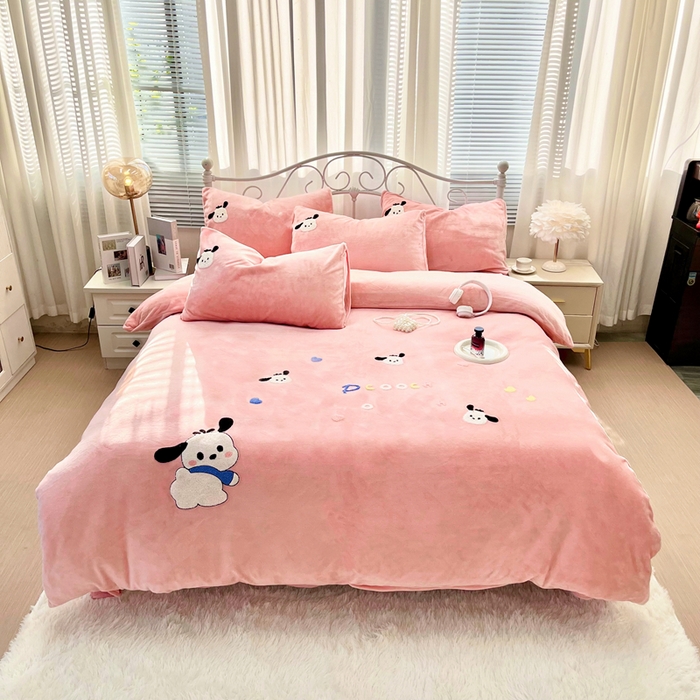 鑫利来家纺 2025新款牛奶绒毛巾绣四件套 小奶狗-粉