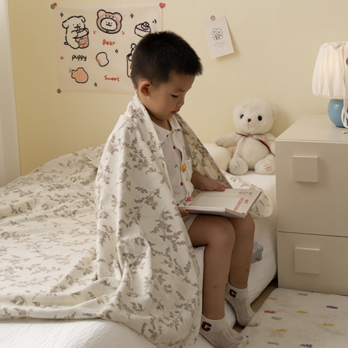 寐居家纺 2025新款企鹅绒多功能儿童毛巾毯（可当披肩用） 企鹅绒毯-繁花
