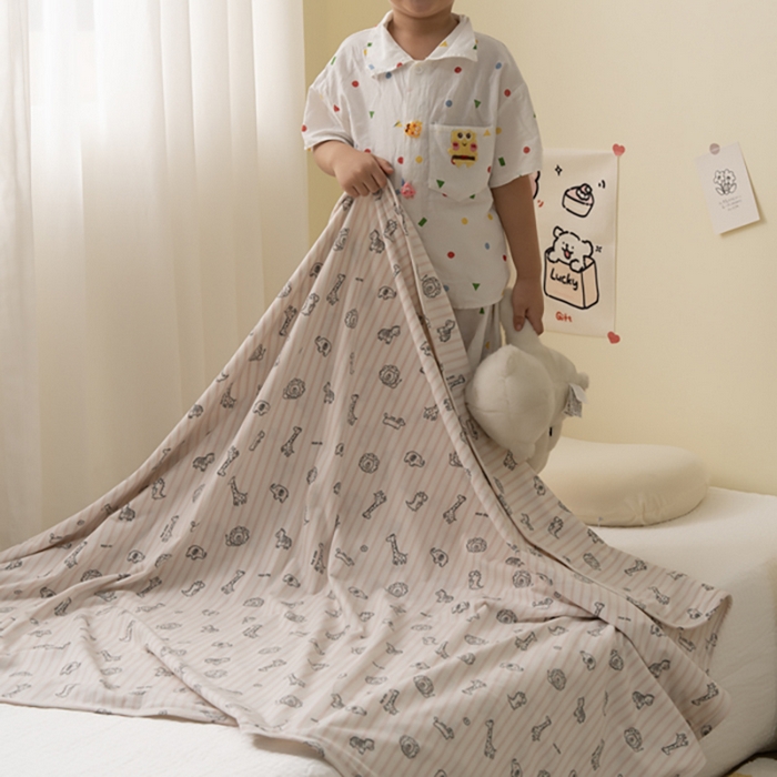 91家纺网 家纺一手货源 找家纺 寐居家纺 2025新款企鹅绒多功能儿童毛巾毯（可当披肩用） 企鹅绒毯-条纹画