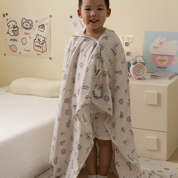 91家纺网 家纺一手货源 找家纺 寐居家纺 2025新款企鹅绒多功能儿童毛巾毯（可当披肩用） 企鹅绒毯-条纹画