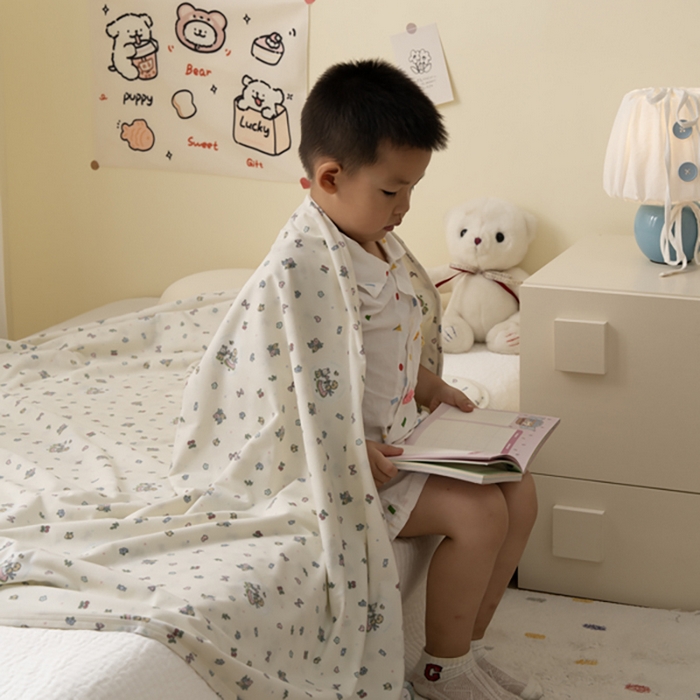 寐居家纺 2025新款企鹅绒多功能儿童毛巾毯（可当披肩用） 企鹅绒毯-小小花