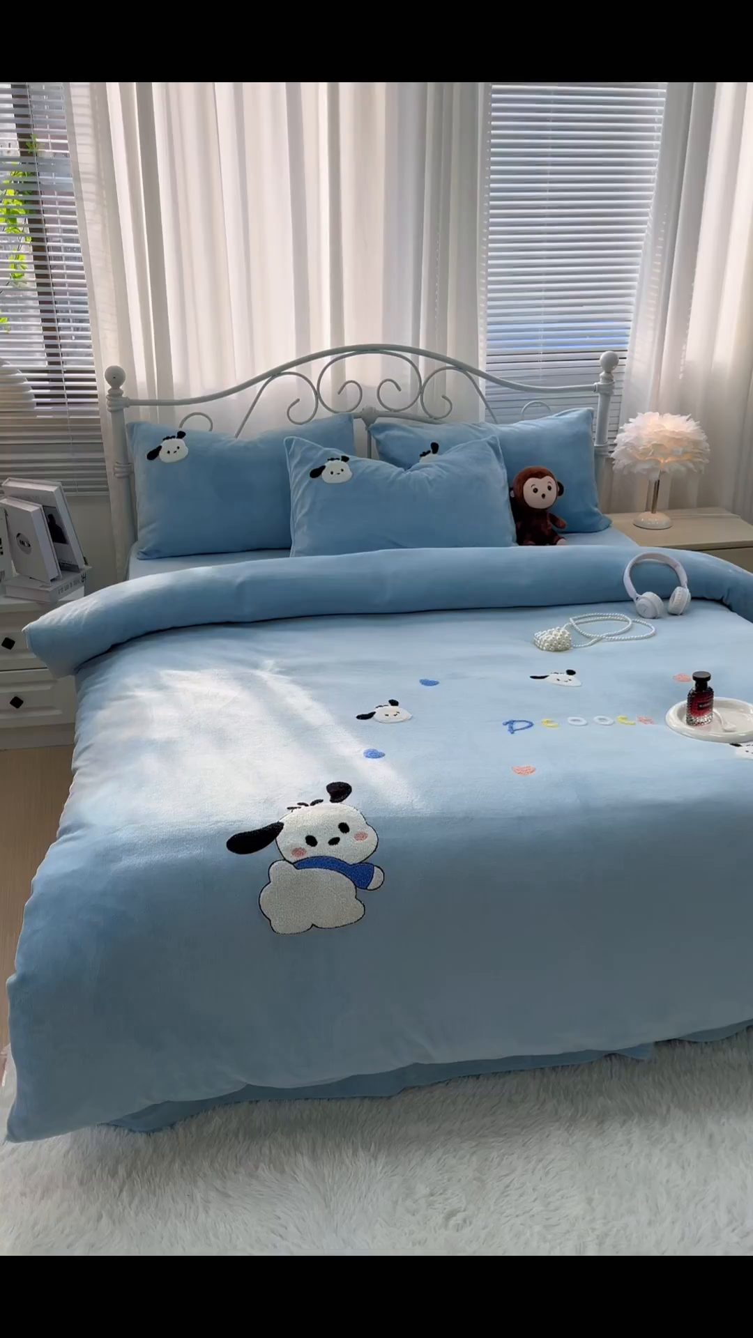 91家纺网 家纺一手货源 找家纺 鑫利来家纺 2025新款牛奶绒毛巾绣四件套 小奶狗-蓝