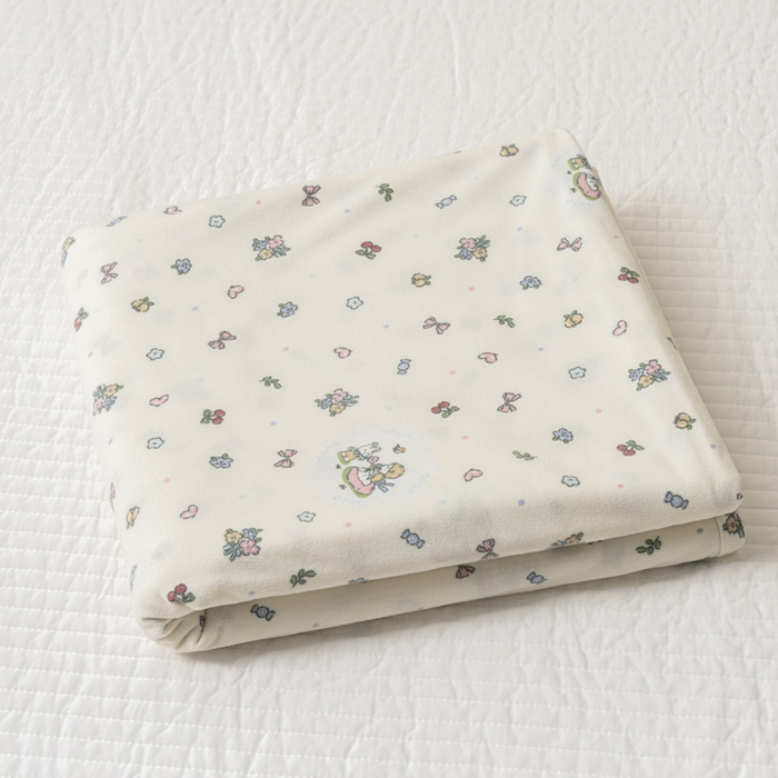 91家纺网 家纺一手货源 找家纺 寐居家纺 2025新款企鹅绒多功能儿童毛巾毯（可当披肩用） 叠拍组合