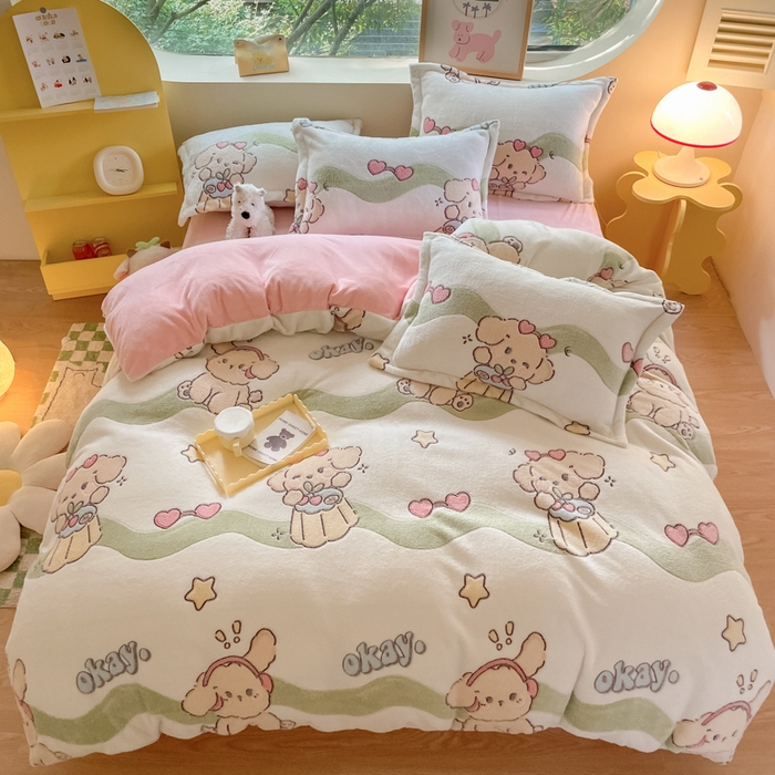 91家纺网 家纺一手货源 找家纺 慕尚家纺 2025新款高克重印花雪花绒四件套 爱心狗