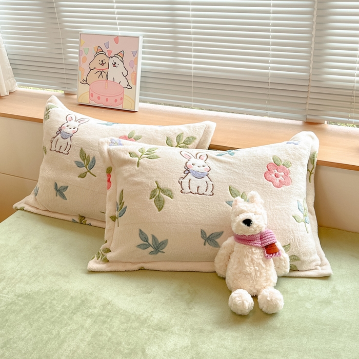 91家纺网 家纺一手货源 找家纺 慕尚家纺 2025新款高克重印花雪花绒四件套 好运兔