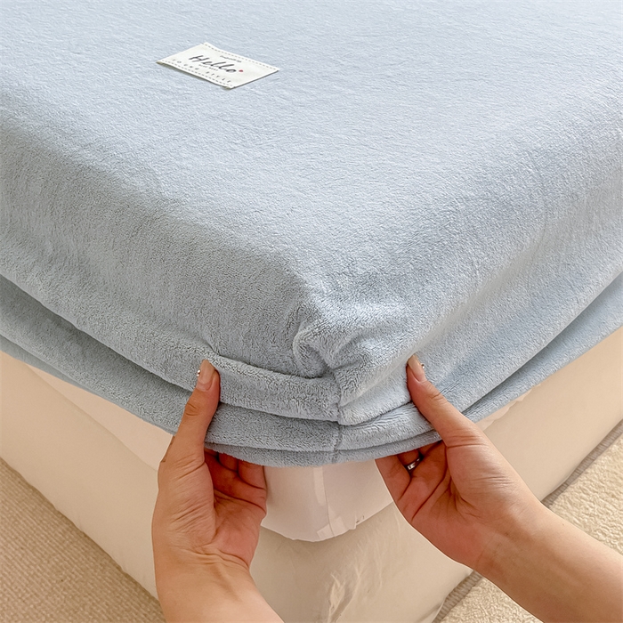 91家纺网 家纺一手货源 找家纺 857 2024新款纯色保暖高克重牛奶绒床笠 床笠-水蓝