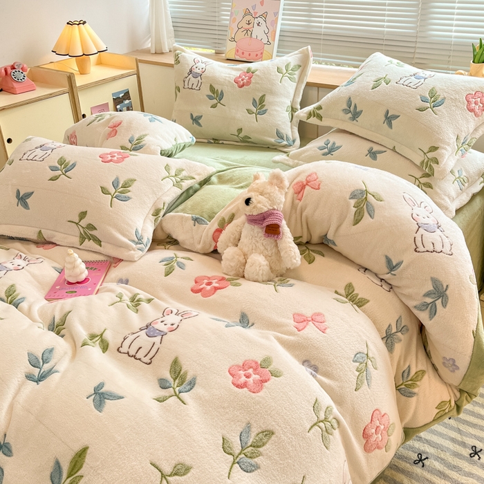 91家纺网 家纺一手货源 找家纺 慕尚家纺 2025新款高克重印花雪花绒被套单件 好运兔