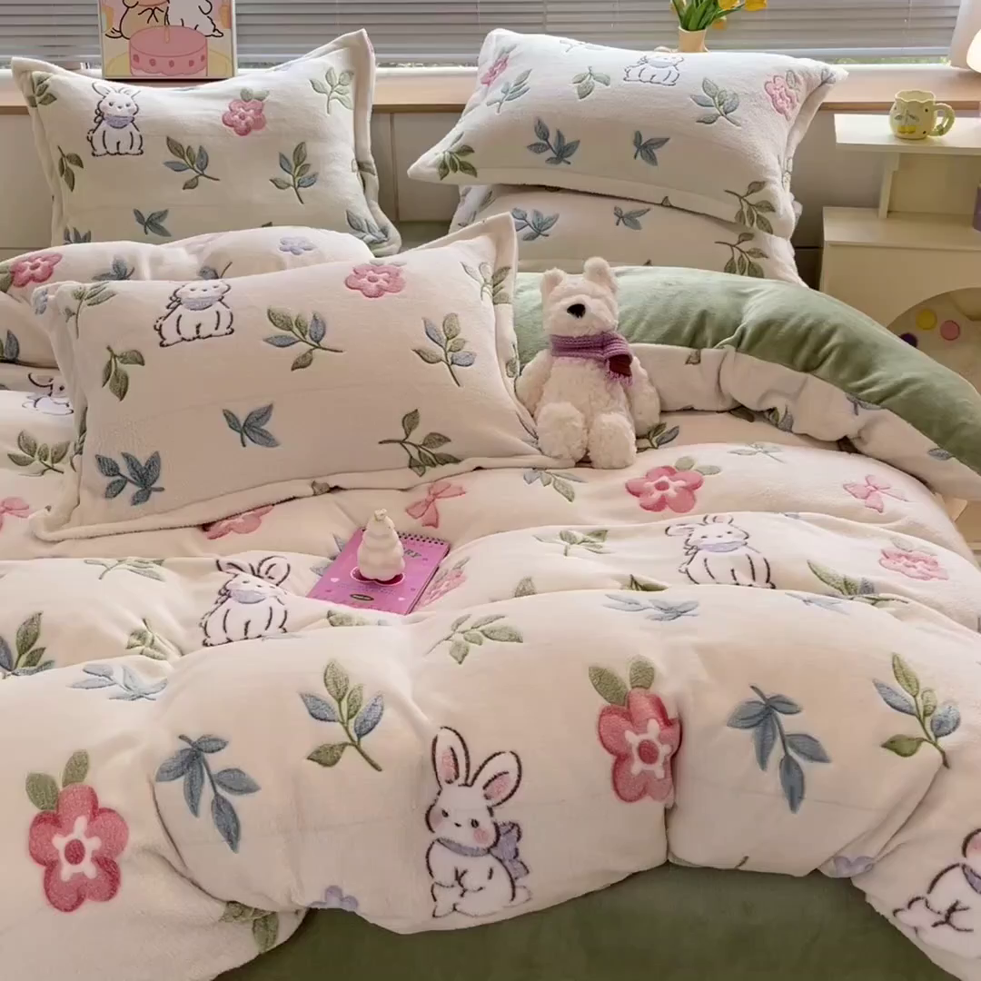 91家纺网 家纺一手货源 找家纺 慕尚家纺 2025新款高克重印花雪花绒被套单件 好运兔