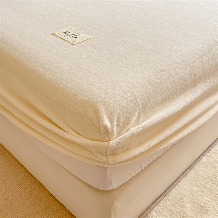 91家纺网 家纺一手货源 找家纺 857 2024新款纯色保暖高克重牛奶绒床笠 床笠-雪白