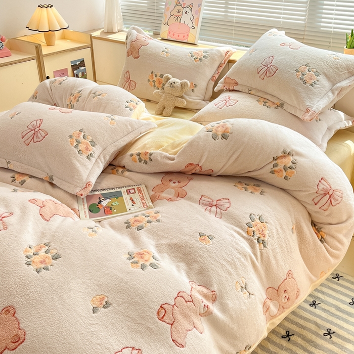 91家纺网 家纺一手货源 找家纺 慕尚家纺 2025新款高克重印花雪花绒被套单件 糯米熊