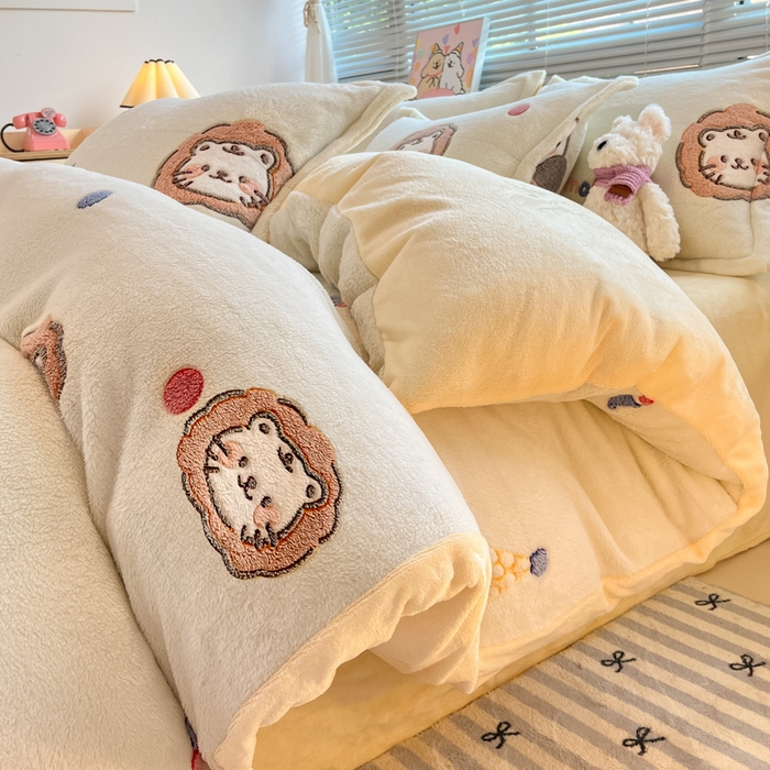 慕尚家纺 2025新款高克重印花雪花绒被套单件 曲奇猫