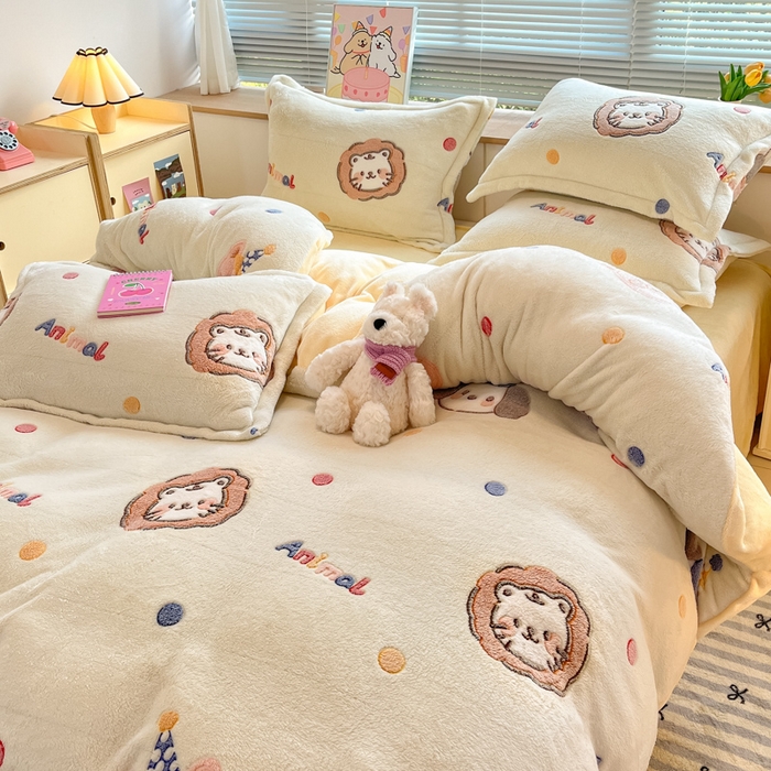 91家纺网 家纺一手货源 找家纺 慕尚家纺 2025新款高克重印花雪花绒被套单件 曲奇猫