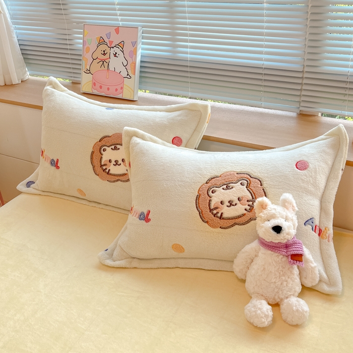 91家纺网 家纺一手货源 找家纺 慕尚家纺 2025新款高克重印花雪花绒被套单件 曲奇猫