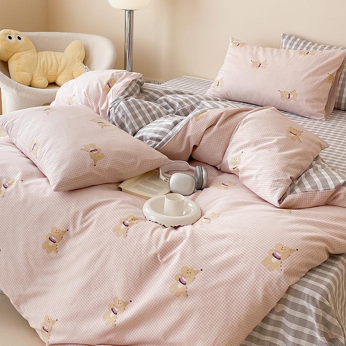 91家纺网 家纺一手货源 找家纺 朵希曼 2026新款全棉印花小清新系列四件套 晚安马卡巴卡