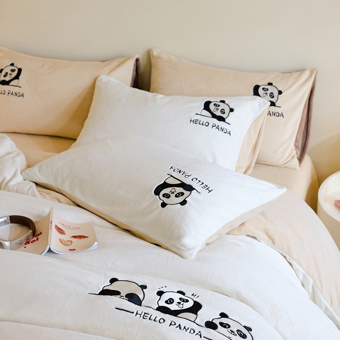 91家纺网 家纺一手货源 找家纺 （总）ONE TWO ONE 121 新品【牛奶绒刺绣四件套】2025毛毯被子四件套单件床单被套床笠珊瑚绒牛奶绒冬被法兰绒兔毛绒panda