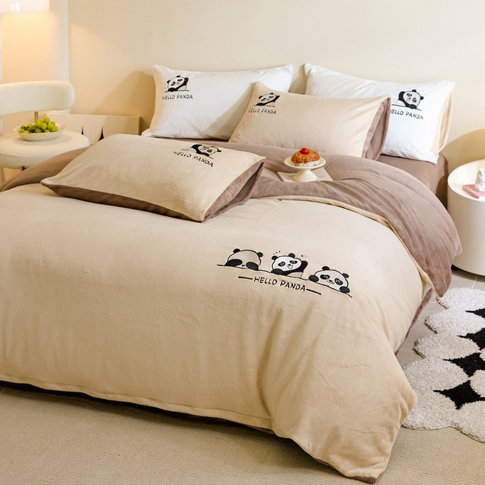 91家纺网 家纺一手货源 找家纺 （总）ONE TWO ONE 121 新品【牛奶绒刺绣四件套】2025毛毯被子四件套单件床单被套床笠珊瑚绒牛奶绒冬被法兰绒兔毛绒panda