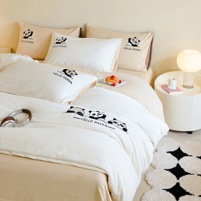 91家纺网 家纺一手货源 找家纺 （总）ONE TWO ONE 121 新品【牛奶绒刺绣四件套】2025毛毯被子四件套单件床单被套床笠珊瑚绒牛奶绒冬被法兰绒兔毛绒panda