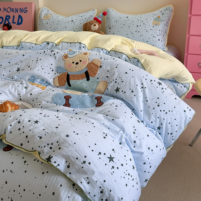 91家纺网 家纺一手货源 找家纺 （总）澜妃 2025新款学生季加厚水洗棉软fufu可爱毛巾绣秋冬被被子被芯床盖（小红书爆款）