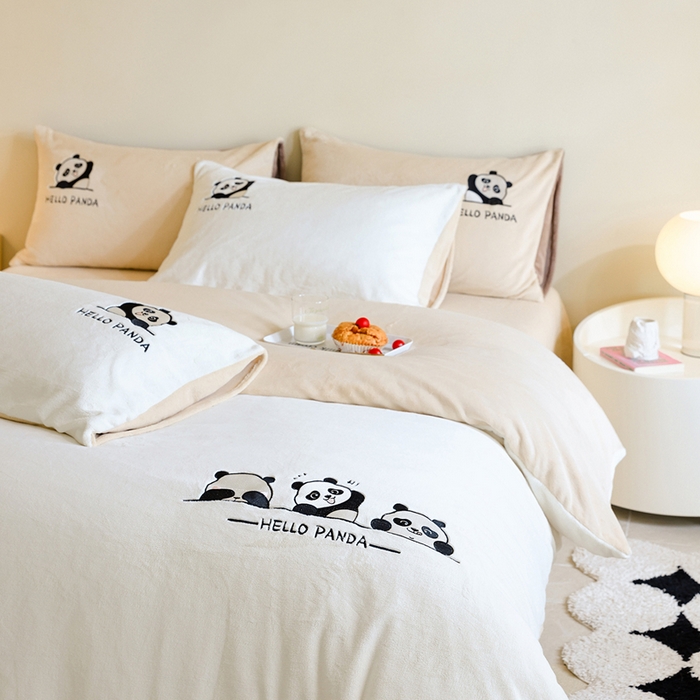 91家纺网 家纺一手货源 找家纺 ONE TWO ONE 121 新品【牛奶绒刺绣四件套】2025毛毯被子四件套单件床单被套床笠珊瑚绒牛奶绒冬被法兰绒兔毛绒panda panda-白咖