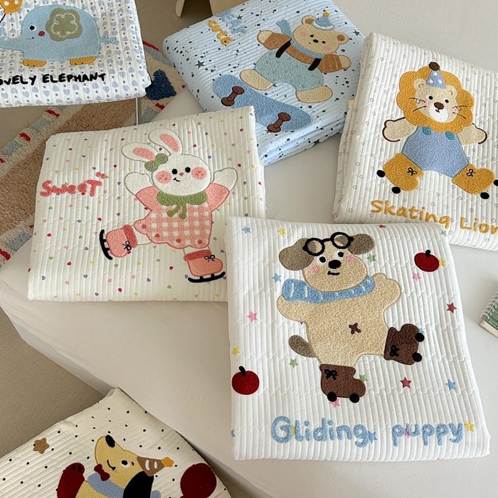 91家纺网 家纺一手货源 找家纺 （总）澜妃 2025新款学生季加厚水洗棉软fufu可爱毛巾绣秋冬被被子被芯床盖（小红书爆款）