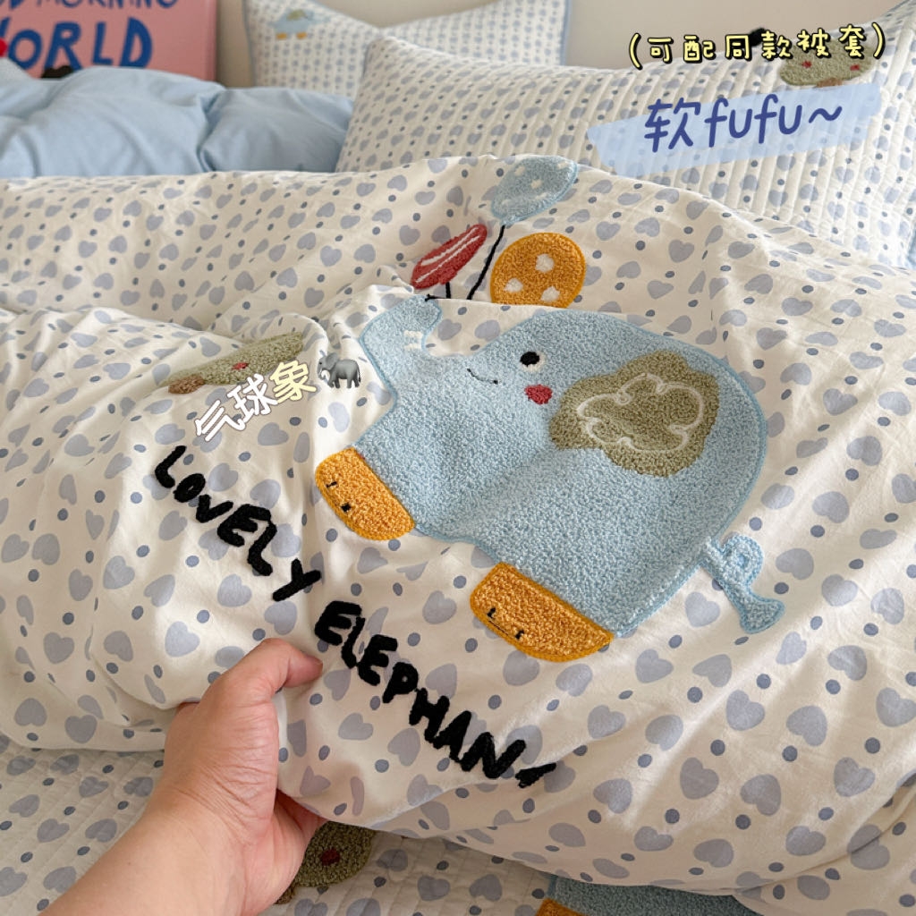 91家纺网 家纺一手货源 找家纺 （总）澜妃 2025新款学生季加厚水洗棉软fufu可爱毛巾绣秋冬被被子被芯床盖（小红书爆款）