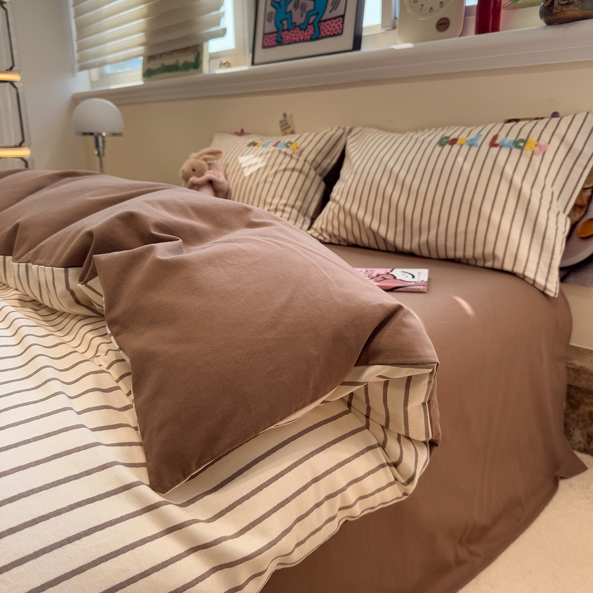 91家纺网 家纺一手货源 找家纺 慕尚家纺 2025新款全棉磨毛毛巾绣四件套 奶萌小狗们