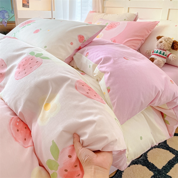 91家纺网 家纺一手货源 找家纺 澜妃 2025春夏新款12868全棉纯棉印花单被套 草莓酸奶-粉