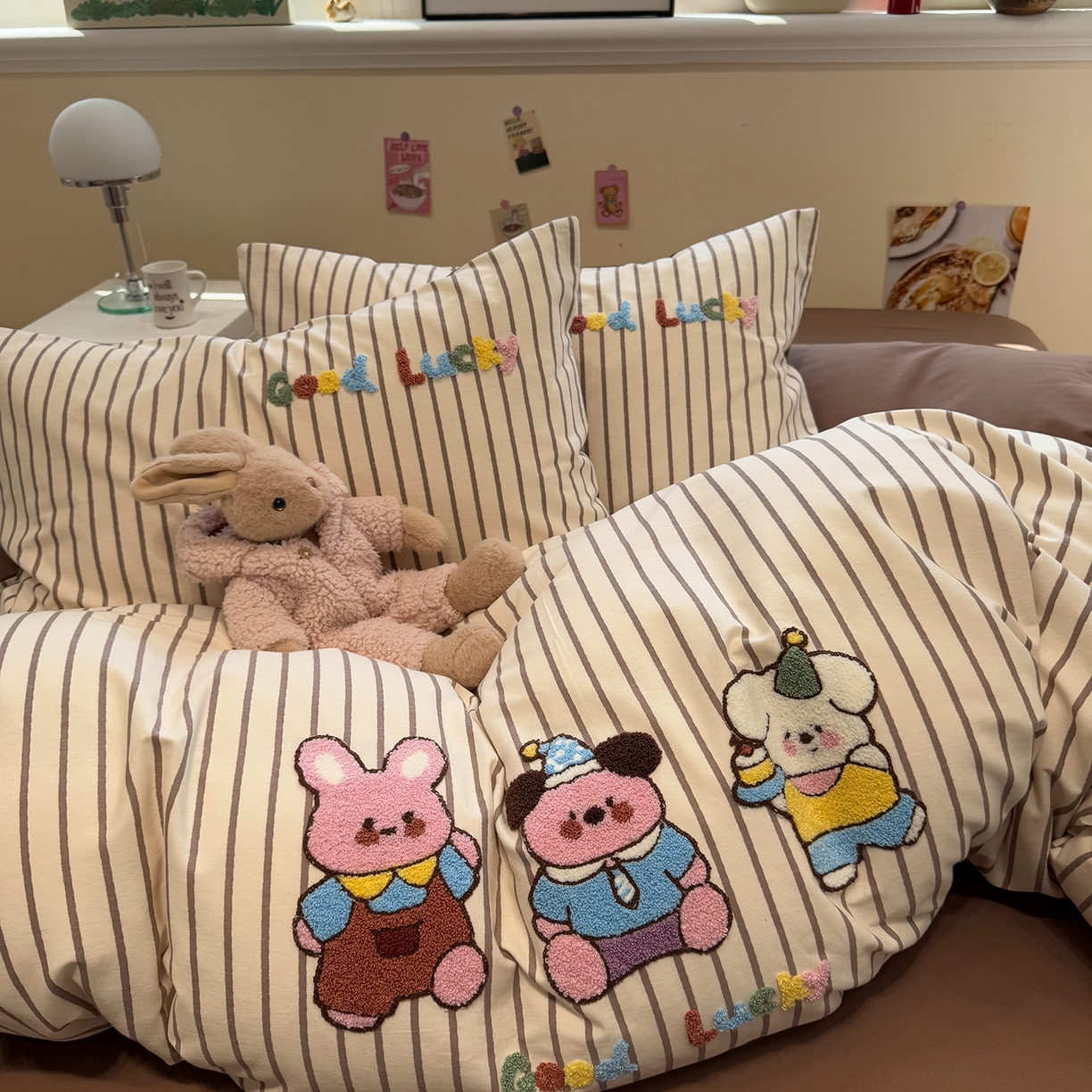 91家纺网 家纺一手货源 找家纺 慕尚家纺 2025新款全棉磨毛毛巾绣单被套 奶萌小狗们